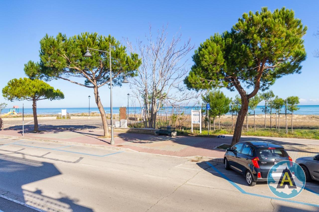 Casa Del Bello - Appartamento Di Fronte Al Mare A Silvi Silvi Marina Exterior photo